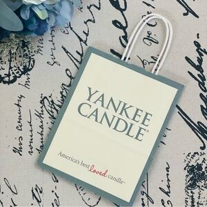 🏷️ FREE with Purchase - Yankee Candle Gift Bag Shopping Tote